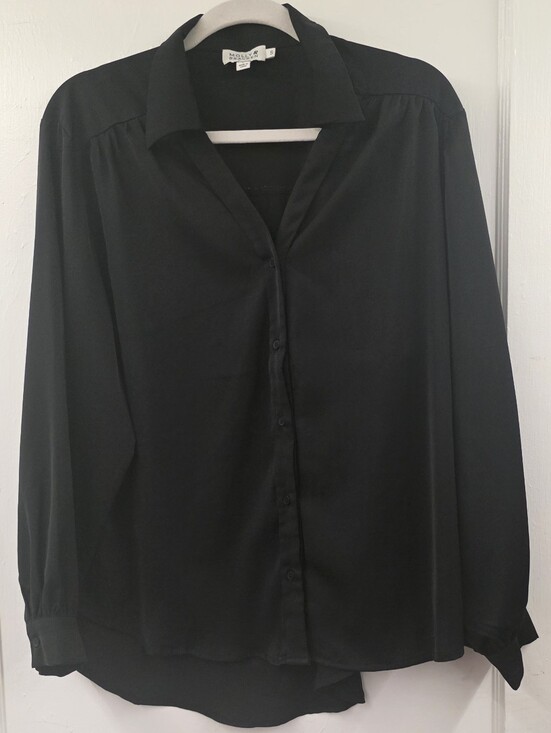Molly Bracken Tops - 🔥Molly Bracken Black Button-Down Shirt Small